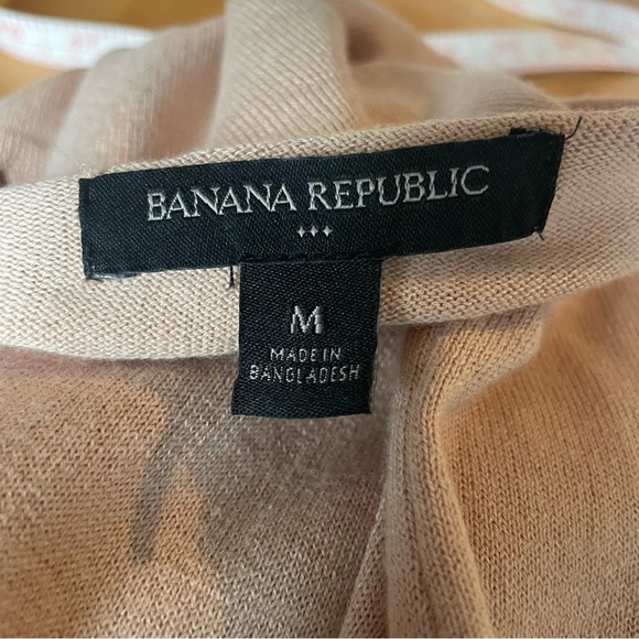 Banana Republic women’s pale pink short sleeve shirt size medium - Picture 4 of 5